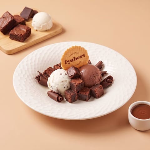 Coupe brownie — tan skin