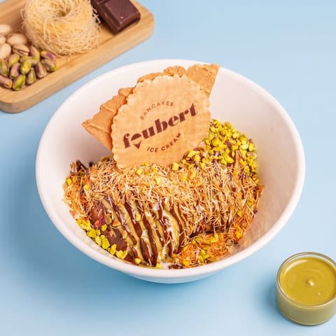 Coupe Dubai chocolate — blauwe skin