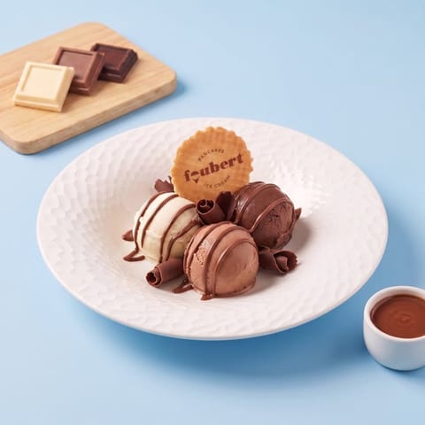 Coupe trio chocolade — blauwe skin