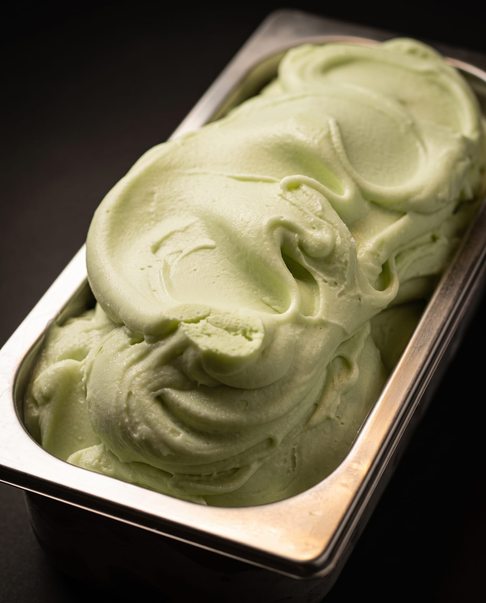 Appelsorbet — ijsbak in de toog