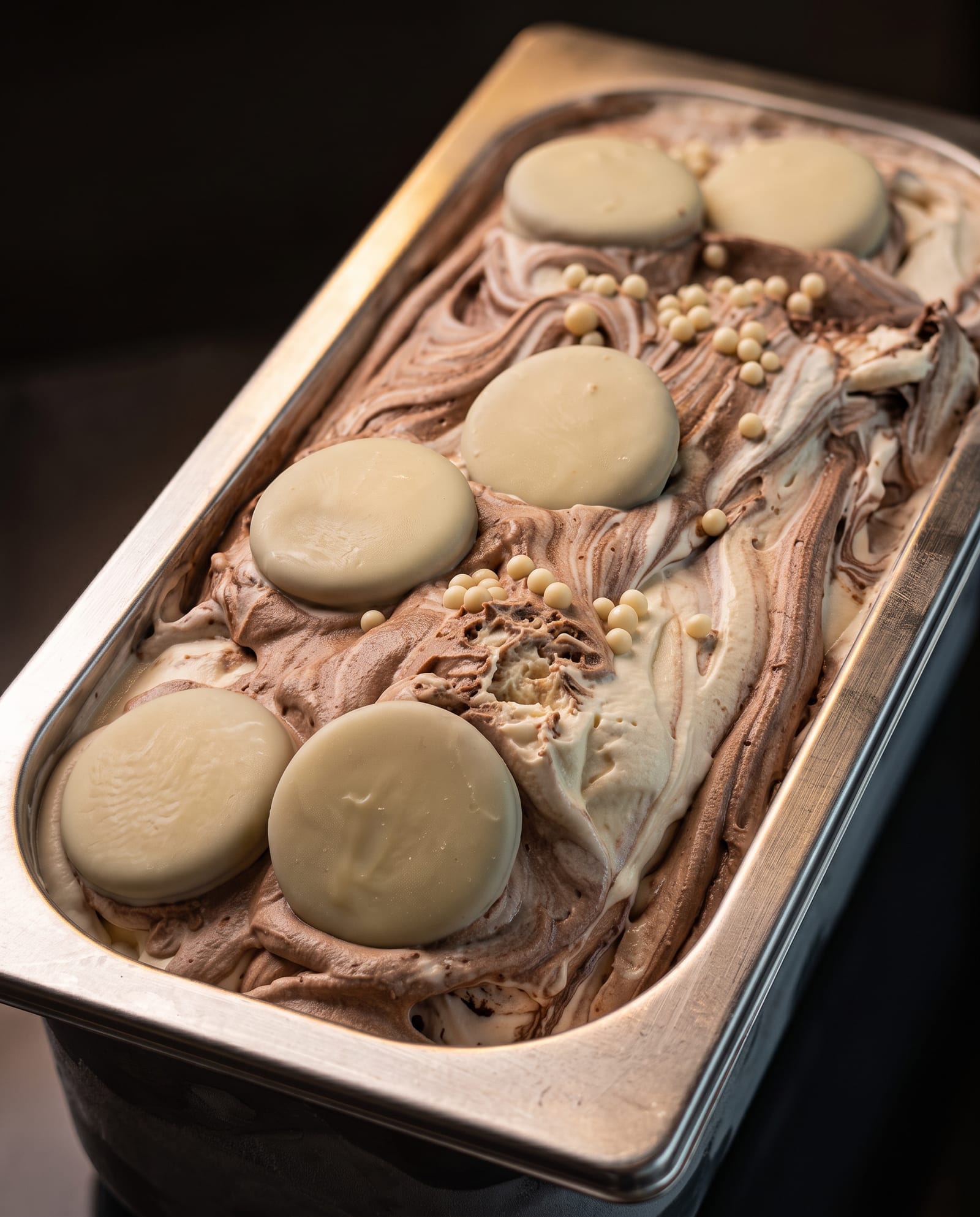 White chocolate Oreo — ijsbak in de toog