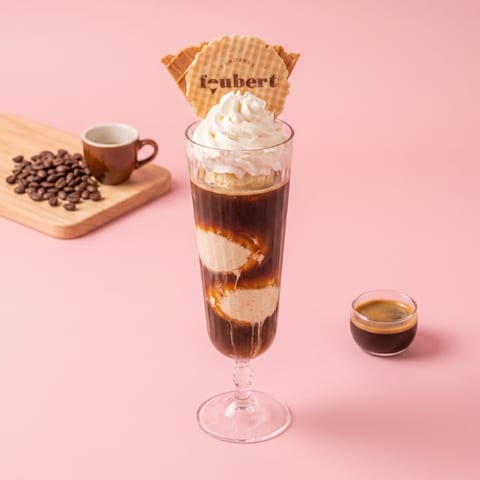 IJsglas café glacé — roze skin