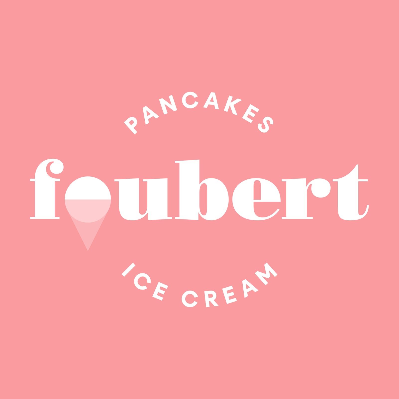 Foubert-badge op een lichtroze vlak